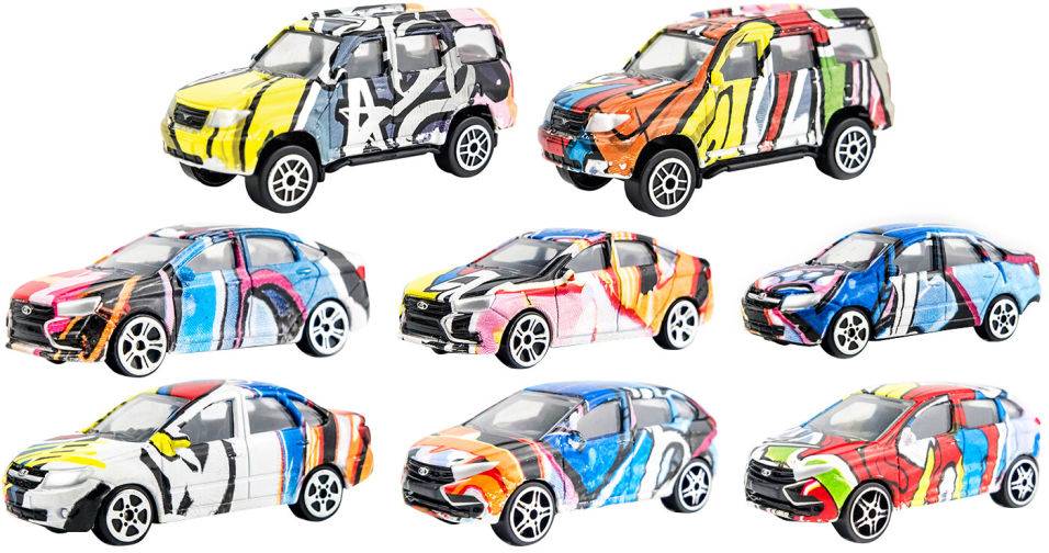Дизайнерские российские авто Autotime с граффити 1:60